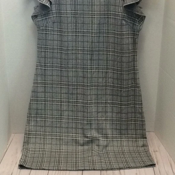 Naif Plaid Short Ruffle Sleeves Mini Dress Size Small - Picture 3 of 13